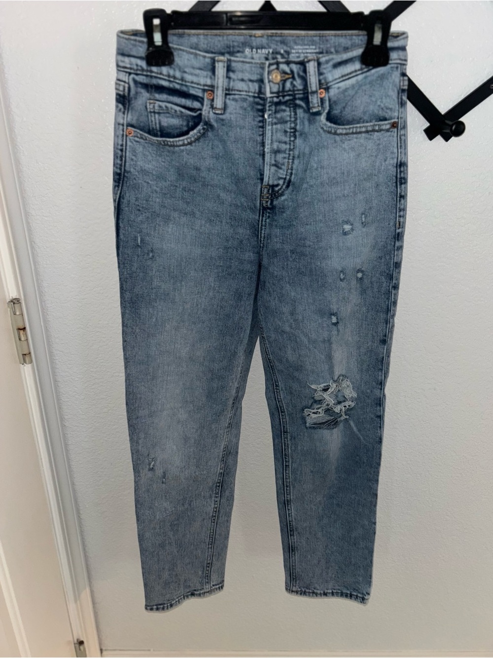 Old Navy Sky Hi Straight Jeans Distressed High Rise Light Wash Size 2 - Picture 2 of 4